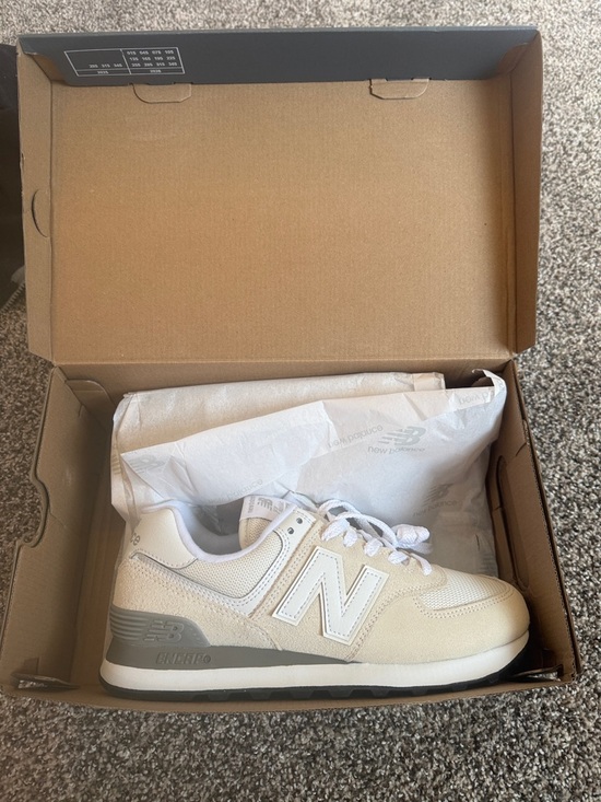 New Balance Shoes - NIB Women’s New Balance Cream & White 574 Core Sneaker Shoes Size 8